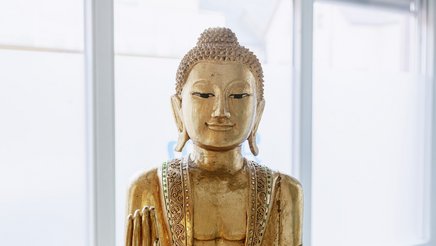 Buddha-Statue bei Psychotherapiepraxis Atem und Stille